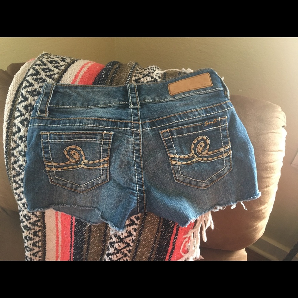 Seven denim short shorts